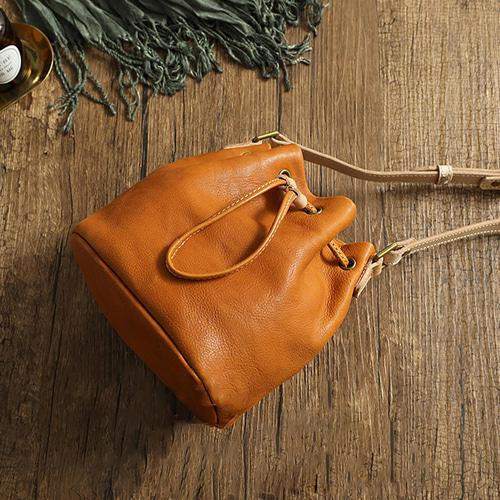 本革手作りのレザーバケットバッグ 五色選択可能 可愛いショルダー