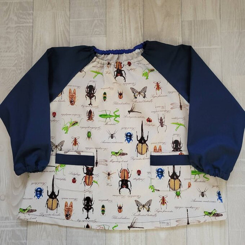 80～130サイズオーダー 昆虫 ベージュ 長袖スモック ポケット付 子供服  
