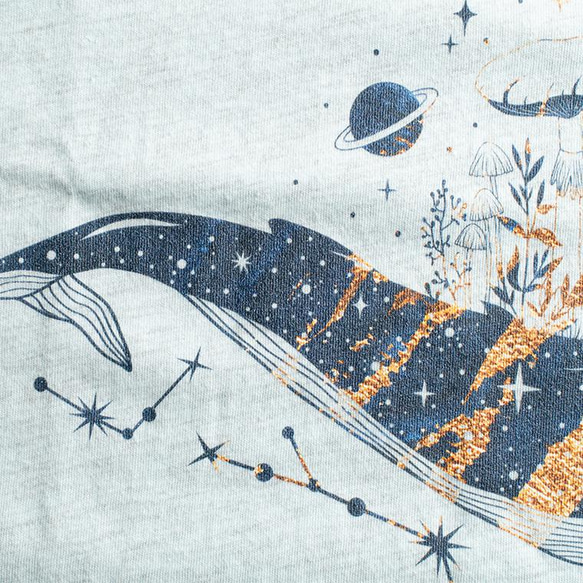 ユニセックスTシャツ【Gold Painted Whale/黄金のクジラ】メンズ・レディース対応 動物 アニマル 5枚目の画像