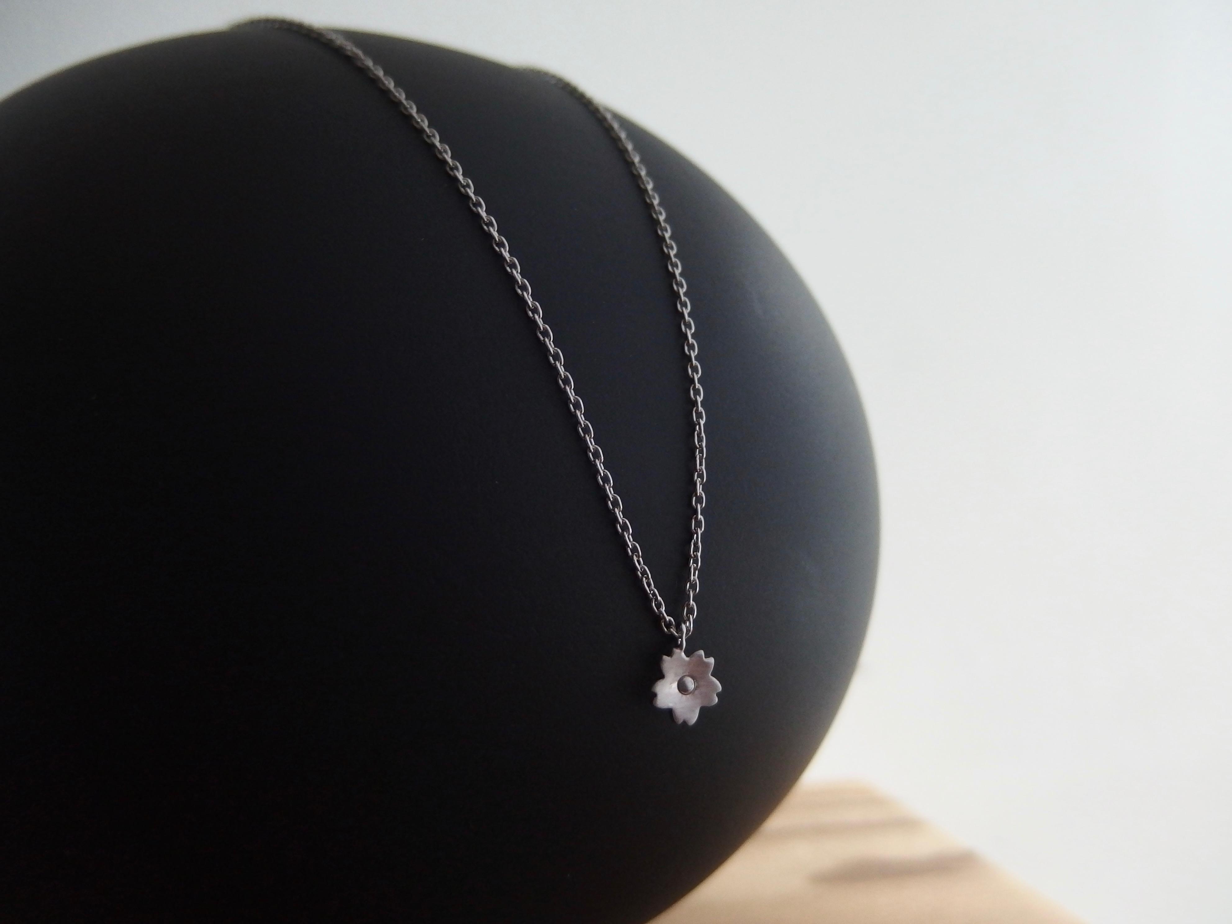 ki.ri.e necklace「桜」 9,636円