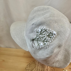 【キッズ】フレンチリネンのかすみ草手刺繍 キャスケット帽　 4枚目の画像