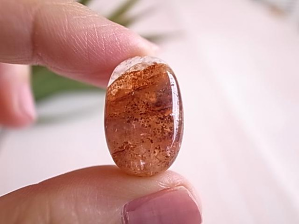 　ライモナイトインクォーツ　マダガスカル産　ルース　天然石　 2枚目の画像