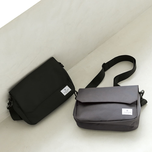 ✨未使用級✨現行✨フルラ アーバン ショルダーバッグ サコッシュ ブラック FURLA Furla フルラ ショルダーバッグ GOCCIA S ゴッチャ