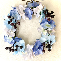 虹の橋のかおり いつかまた会えるあの子へ 虹の橋の花冠 ブルー お供えの花冠 お悔やみの花冠 リース ギフト 3枚目の画像