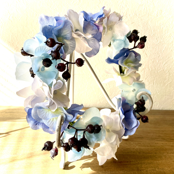 虹の橋のかおり いつかまた会えるあの子へ 虹の橋の花冠 ブルー お供えの花冠 お悔やみの花冠 リース ギフト 12枚目の画像