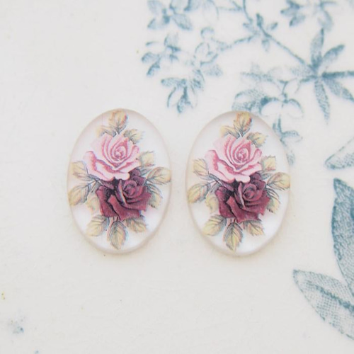 1個】ヴィンテージ カメオ ピンク＆レッドローズ 薔薇 オーバル