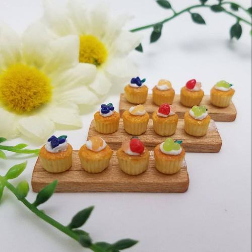 ミニチュアフード マフィン カップケーキ（くまカップケーキ