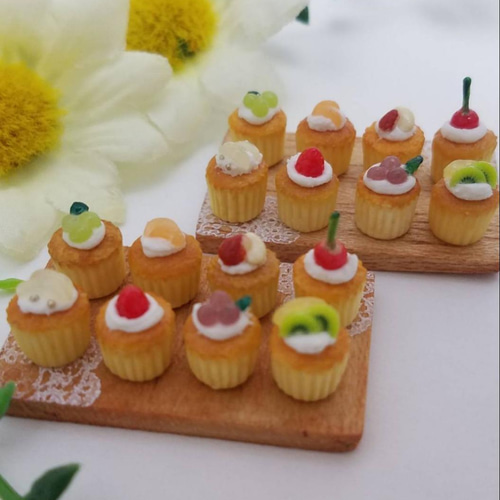 なな | ﻿ ﻿ ﻿ ﻿ 韓国カフェ風 の カップケーキ🧁 ﻿ ﻿ ﻿ クリーム