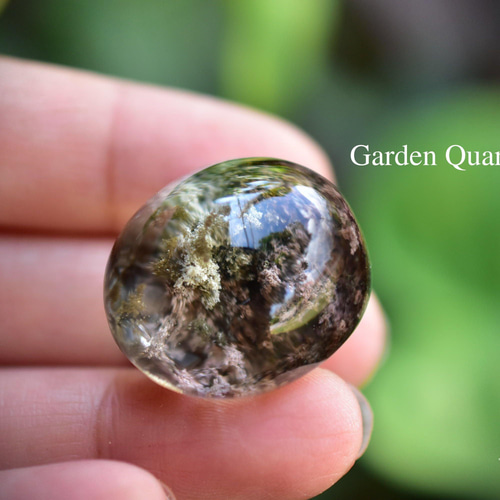 ガーデンクォーツ 豊かな自然世界☆ガーデンクォーツ ルース241 天然石 Funky