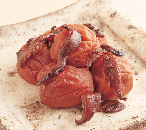 【予約販売：次回販売月2026年1月】紀州南高梅 こだわりの梅椎茸700ｇ 塩分約10％ 1枚目の画像