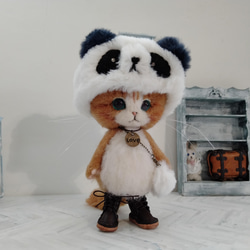 パンダさんの帽子をかぶったねこのぬいぐるみ　羊毛フェルト　猫 3枚目の画像