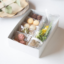 【予約販売】母の日ギフトボックス｜ミニスワッグ＋焼き菓子セット 1枚目の画像