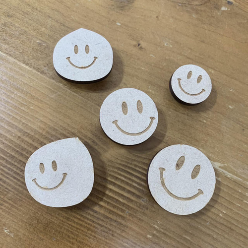 スマイル スマイリー ニコちゃん マグネット 磁石 5個セット（ランダム