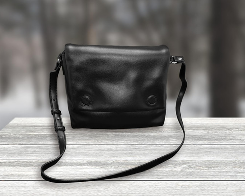 ≪OUTLET≫サイドしぼりスクエアショルダー(ブラック): ALL
