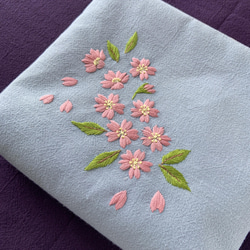 《手刺繍のポーチ》桜（あづみ野木綿） 5枚目の画像