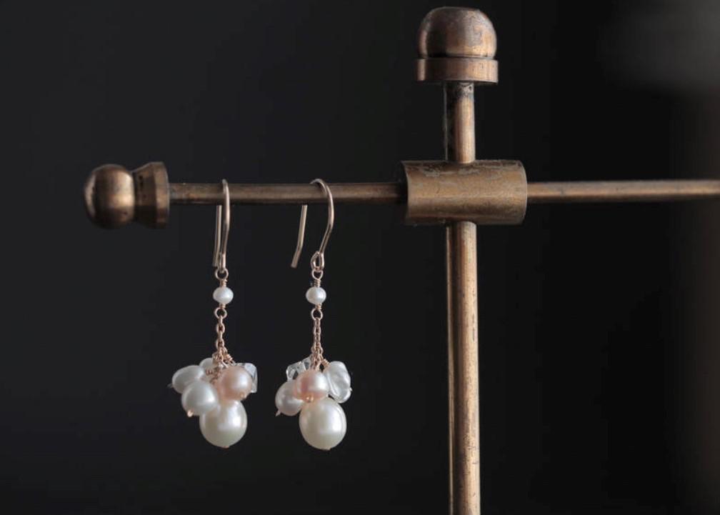 白・淡水パールとハーキマー水晶のピアス（イヤリング）