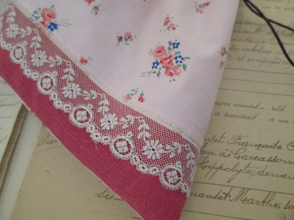 フレンチピンク小花ブーケアンティークコットンの小さな巾着ポーチ 11枚目の画像