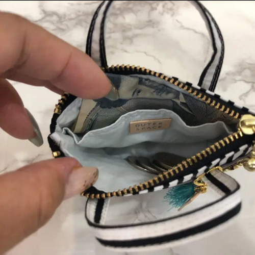 FENDI バッグチャーム　コインケース　ポーチ FENDI バッグチャーム コインケース ポーチ （フェンディ24年