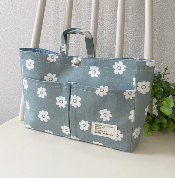 バッグインバッグ　Bag in Bag インナーバッグ　Ver.2 水色系に白い小さな花柄 2枚目の画像