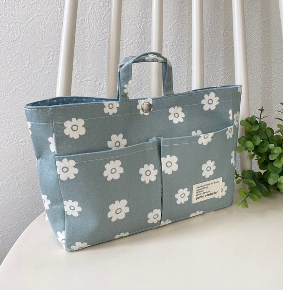 バッグインバッグ　Bag in Bag インナーバッグ　Ver.2 水色系に白い小さな花柄 3枚目の画像