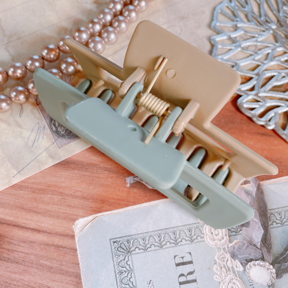 【数量限定】マットくすみカラー✱シンプルスクエアバンスクリップ【E-38-a.b】 4枚目の画像