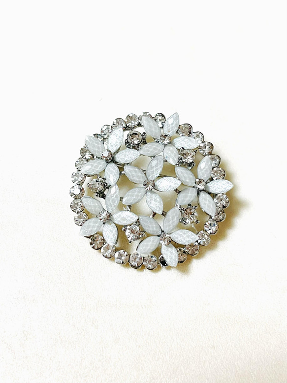 ブローチ フラワーサークル 3枚目の画像