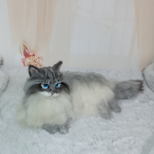 羊毛フェルト ロングヘアキャット～くつろポーズ 猫 ノルウェージャン