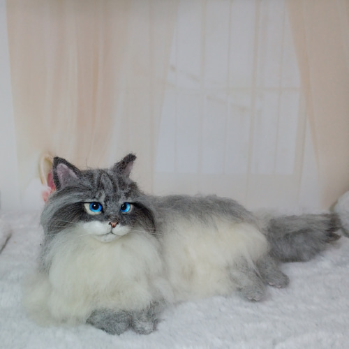 羊毛フェルト ロングヘアキャット～くつろポーズ 猫 ノルウェー