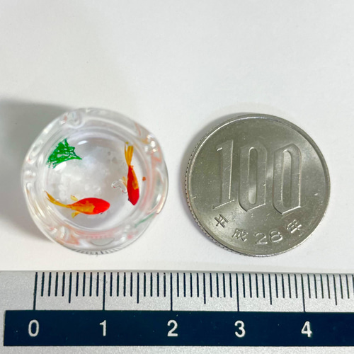 金魚鉢で泳ぐ金魚（和金2匹） ミニチュア その他インテリア雑貨 池波
