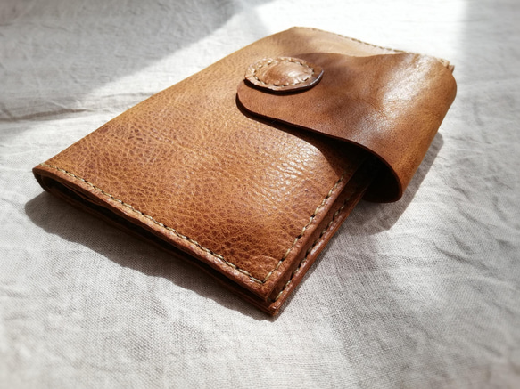 simple wallet 通帳サイズ　ブラウン　オイルシュリンクレザー 2枚目の画像