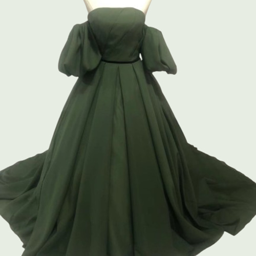 送料無料！カラードレス カーキマリアージュ ベアトップ トレーン 結婚  