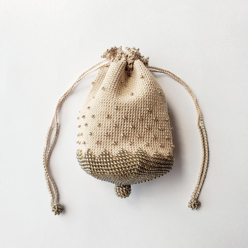 ビーズ編み込みの巾着ポーチ グラデーションドット(ベージュ) 巾着袋