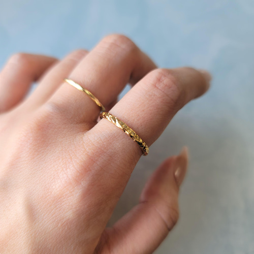 ゴールド テクスチャーリング 鶴こだわりの結婚指輪のテクスチャについて｜鶴 (mikoto)