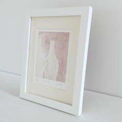 ボトルの絵・ピンク色の銅版画「 i tsu ka 」白い額入り/インテリアアクセサリー・アートピース/ 送料無料 2枚目の画像