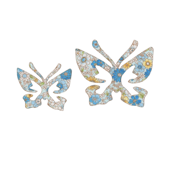 花柄 ブルー バタフライ（蝶々） モチーフ アップリケ 2枚セット アイロン接着可能 1枚目の画像