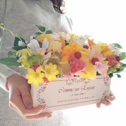 〜お母さんに花束を〜　フラワーバスケット　母の日　イエローブーケ　ピンク　薔薇　バラ　紫陽花　植物　カーネーション　木苺 3枚目の画像