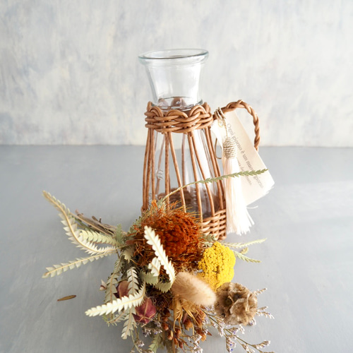 特集掲載！【ドライフラワーブーケ付き】編み込み花瓶の投げ入れ