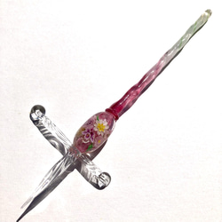 《フラワーブーケ》　ペンレスト付き　ガラスペン　とんぼ玉　花　ピンク 1枚目の画像