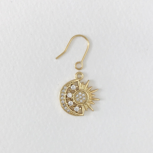 太陽と月のチャーム】1個 #2-159 チャーム karikari 通販 13652828