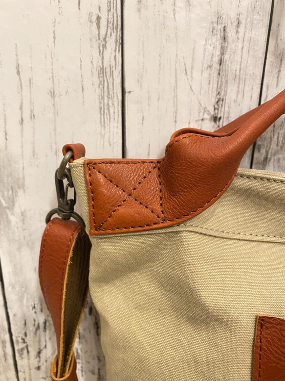 スマホポケットと持ち手が使いやすいトートとショルダー2wayバッグ　帆布✕本革　Zess fino  日本製 5枚目の画像