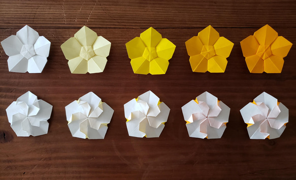 ＊折り紙　黄色系の5色の花飾り　送料無料(園・施設の壁面飾りなどに)＊ 4枚目の画像