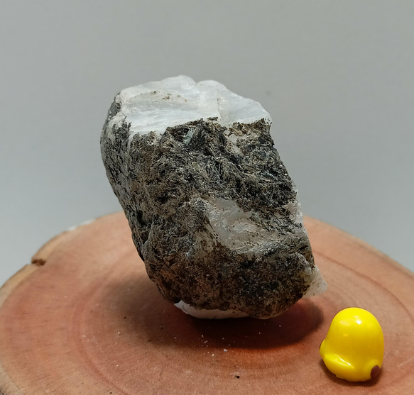 ムーンストーン  天然石 原石 シラー   36x44x34mm MSTR-005 Moon Stone 10枚目の画像