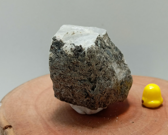 ムーンストーン  天然石 原石 シラー   36x44x34mm MSTR-005 Moon Stone 9枚目の画像