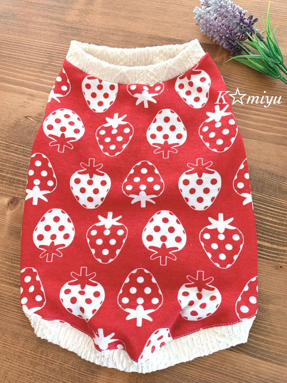 犬服あったかボアタンクトップイチゴ　見本 犬服あったかボアタンクトップイチゴ 見本