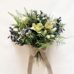 アーティフィシャルブーケ　＊＊クリスマスローズ・ローズマリー・ユーカリbouquet＊＊ 3枚目の画像