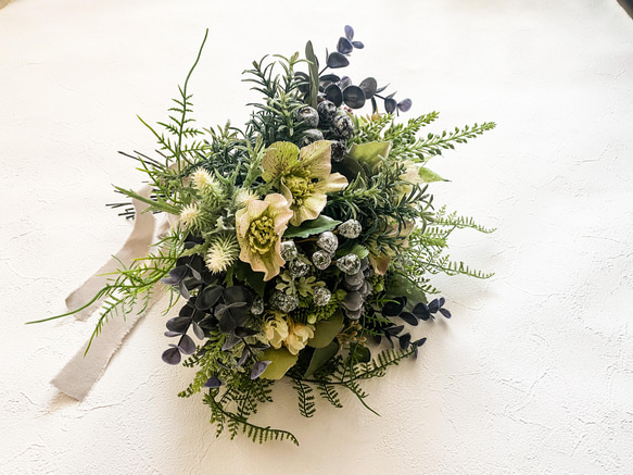 アーティフィシャルブーケ　＊＊クリスマスローズ・ローズマリー・ユーカリbouquet＊＊ 1枚目の画像