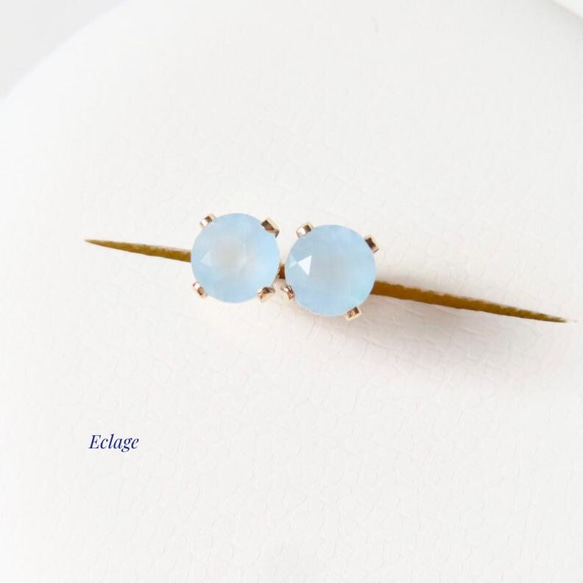 14kgf〉翡翠（ヒスイ）のスタッドピアス(4mm) ピアス（スタッド・一粒 