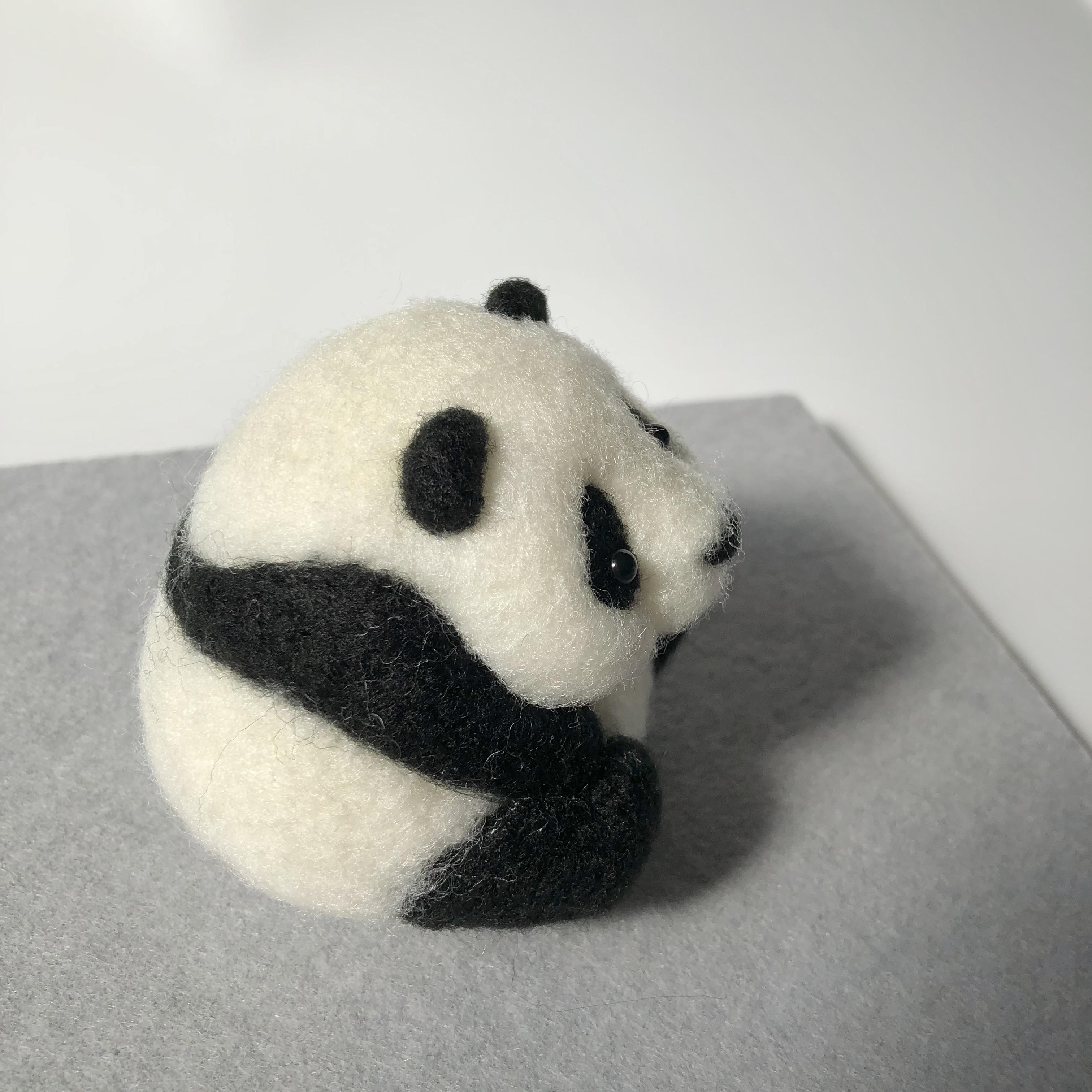 受注生産】もちふわパンダ・おすわり 羊毛フェルト イネムリウサギ