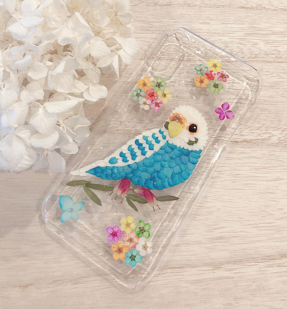 ブルーセキセイインコの押し花iPhoneケース 1枚目の画像