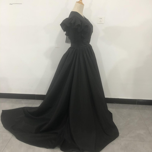 高品質！黒 パーティードレス 華やかなトレーン Vネックドレス/音楽会  